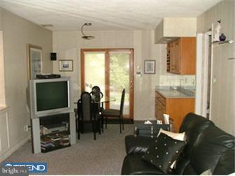490 Hillendale Road Media, PA 19063 - Photo 4 of 12 Family Room