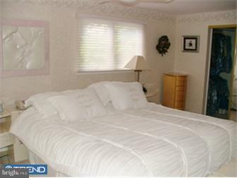490 Hillendale Road Media, PA 19063 - Photo 7 of 12 Bedroom - Main