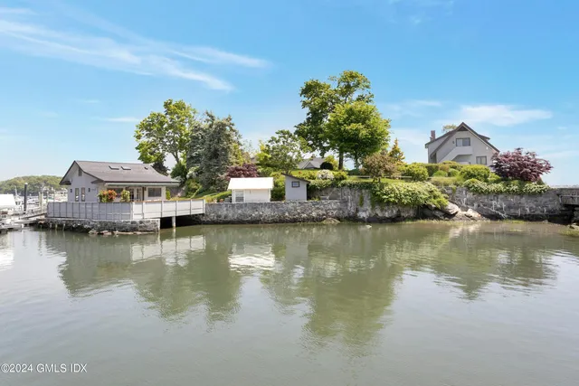 a view of a lake with houses