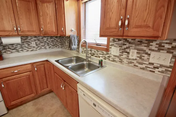 $299,900 | 301 15th Street North, Breckenridge, MN 56520