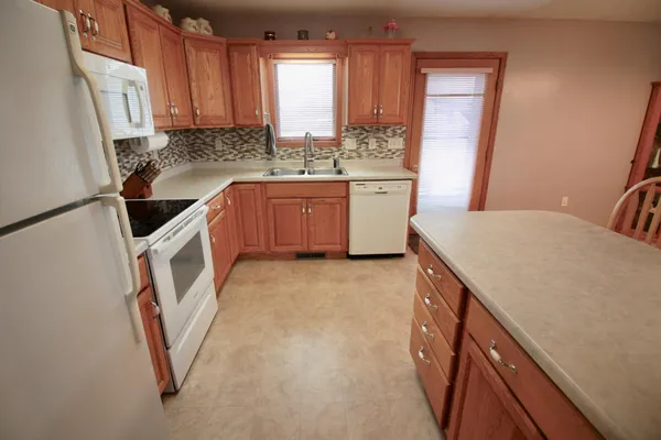 $299,900 | 301 15th Street North, Breckenridge, MN 56520