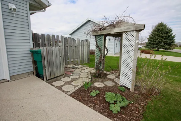 $299,900 | 301 15th Street North, Breckenridge, MN 56520