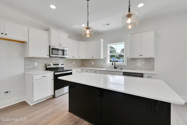 $325,000 | 3223 Meadow Drive, Farmville, NC 27828