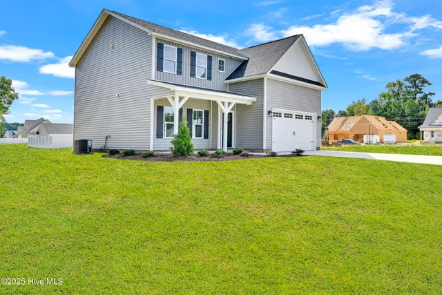 $325,000 | 3223 Meadow Drive, Farmville, NC 27828