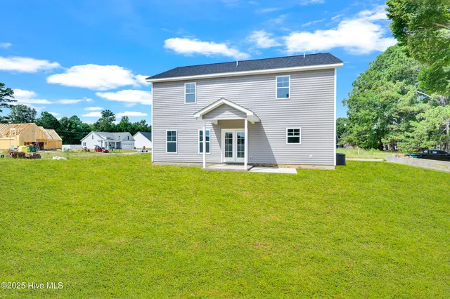 $325,000 | 3223 Meadow Drive, Farmville, NC 27828