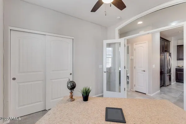 $2,100 | 4763 East Red Oak Lane, Unit 101, Gilbert, AZ 85297