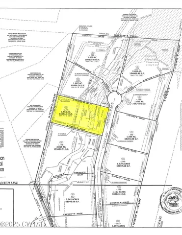 view of a swimming pool