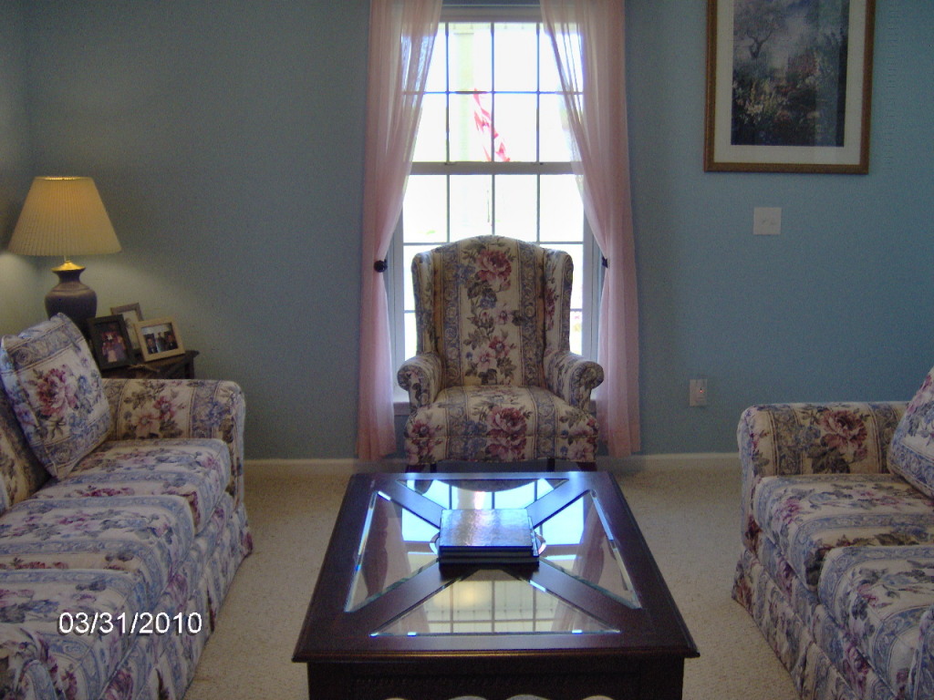 60 Summerfield Road Hardy, VA 24101 - Photo 11 of 18 Formal Living Room 2