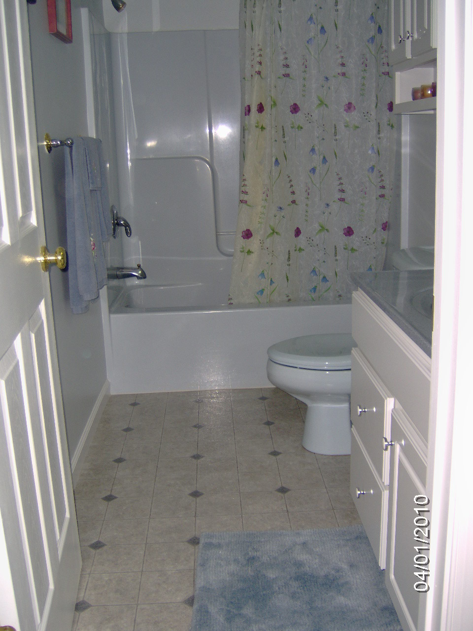 60 Summerfield Road Hardy, VA 24101 - Photo 8 of 18 Guest Bath