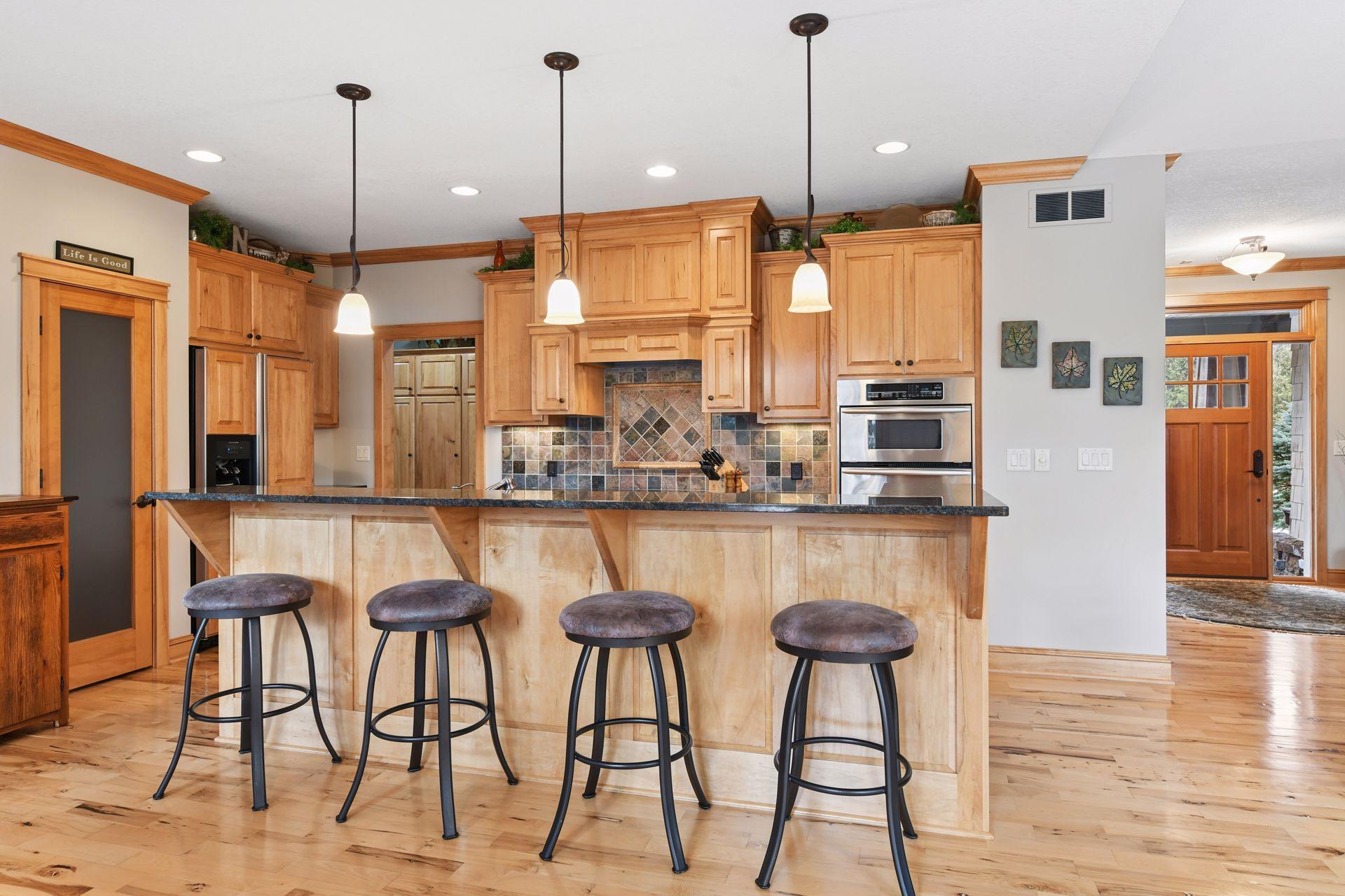 2121 Crestview Drive Chanhassen, MN 55331 - Photo 12 of 39