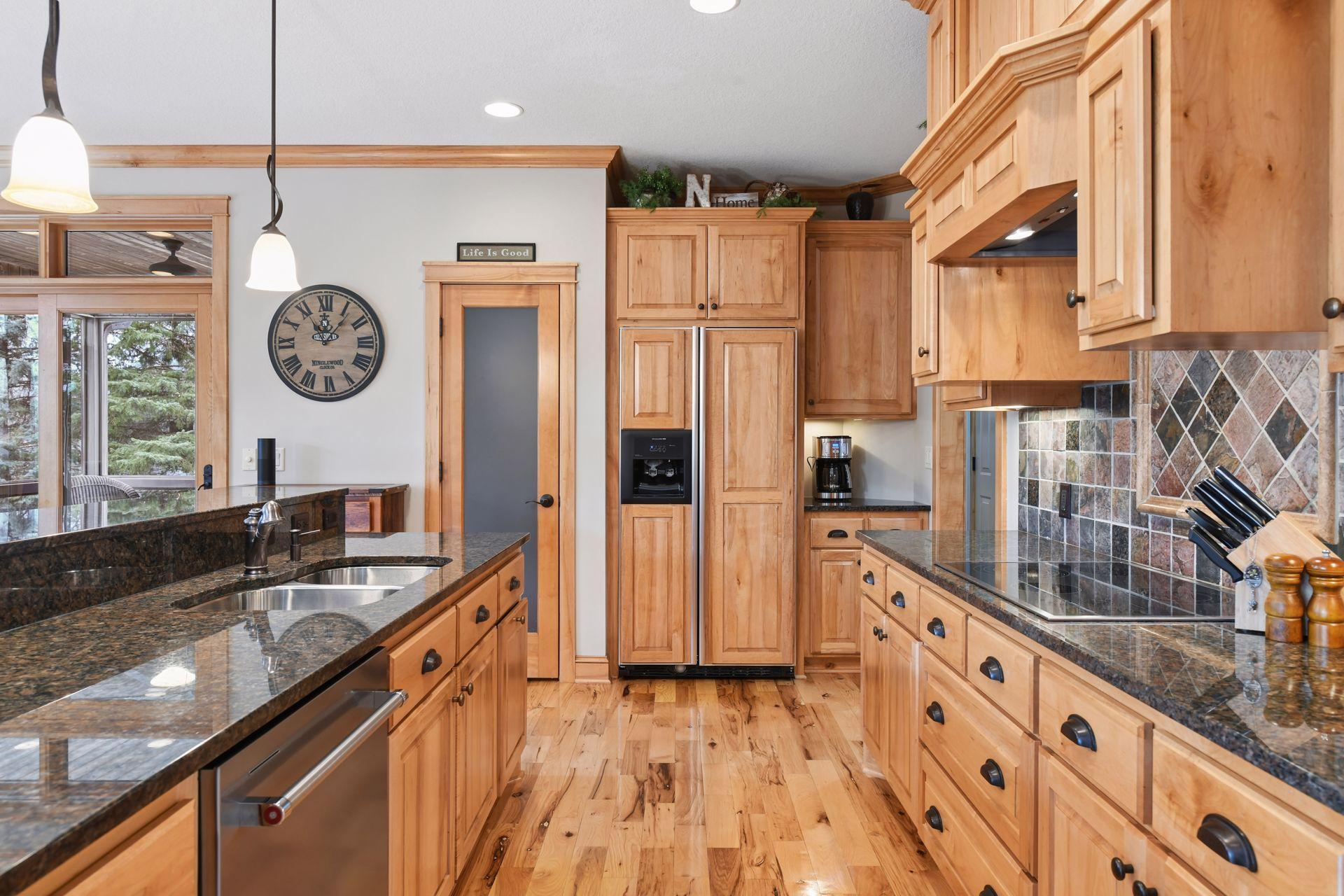 2121 Crestview Drive Chanhassen, MN 55331 - Photo 13 of 39