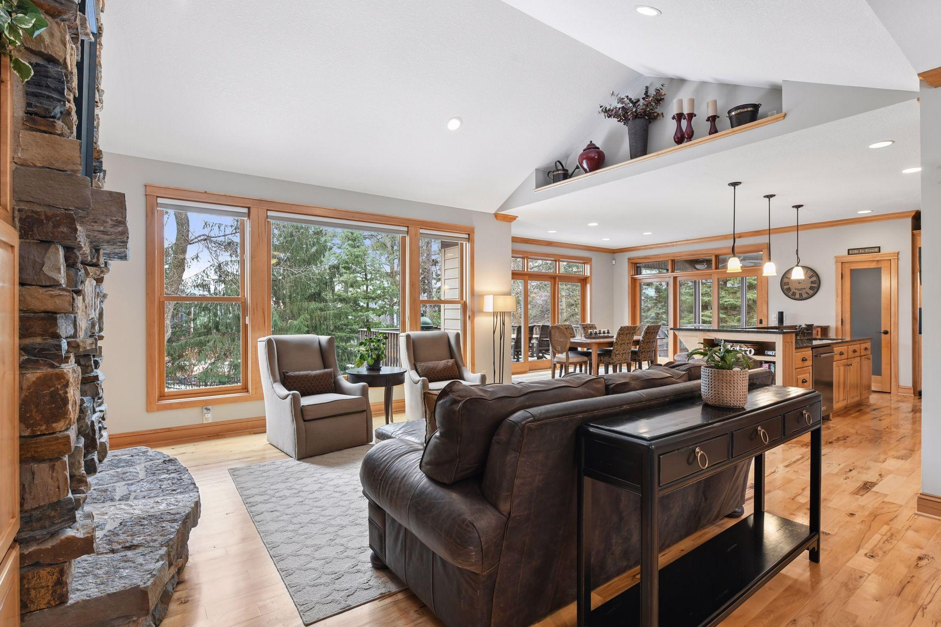 2121 Crestview Drive Chanhassen, MN 55331 - Photo 8 of 39