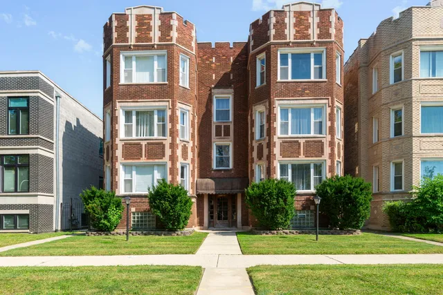 $1,500 | 8235 South Indiana Avenue, Unit 1, Chicago, IL 60619