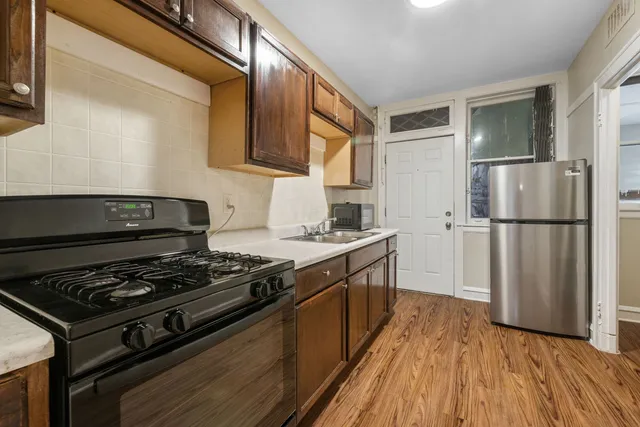 $1,500 | 8235 South Indiana Avenue, Unit 1, Chicago, IL 60619