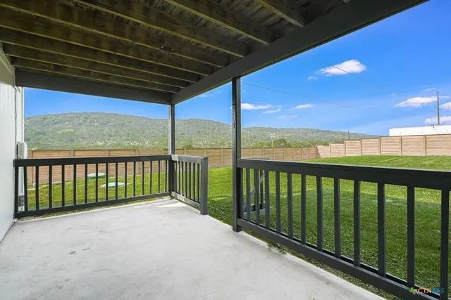 a picture of a building