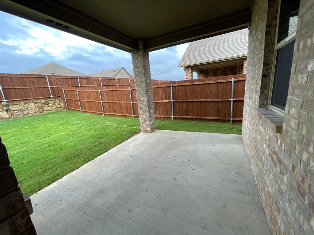 657 Chipper Trail Lavon, TX 75166 - Photo 22 of 24 a view of a backyard