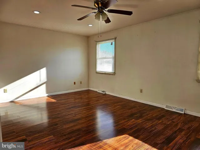 $2,100 | 1103 Stoneham Circle, Hatfield, PA 19440