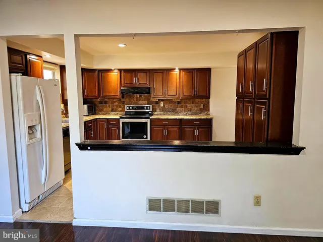 $2,100 | 1103 Stoneham Circle, Hatfield, PA 19440