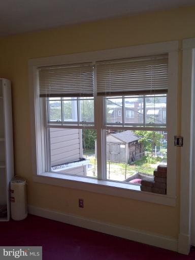 4320 Falls Road Baltimore, MD 21211 - Photo 22 of 29 Family Room