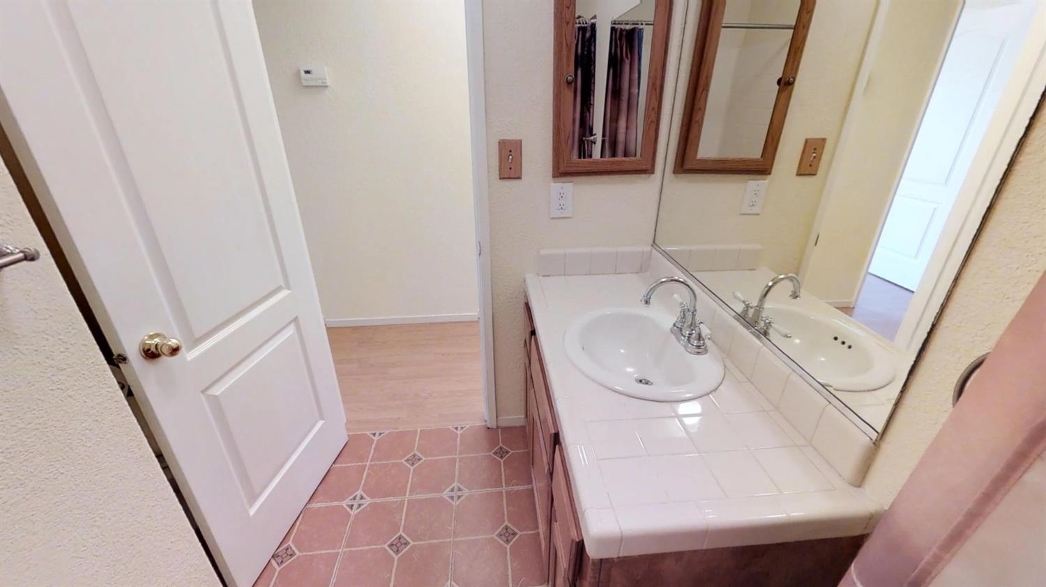 600 Hazelhurst Way Coalinga, CA 93210 - Photo 6 of 11