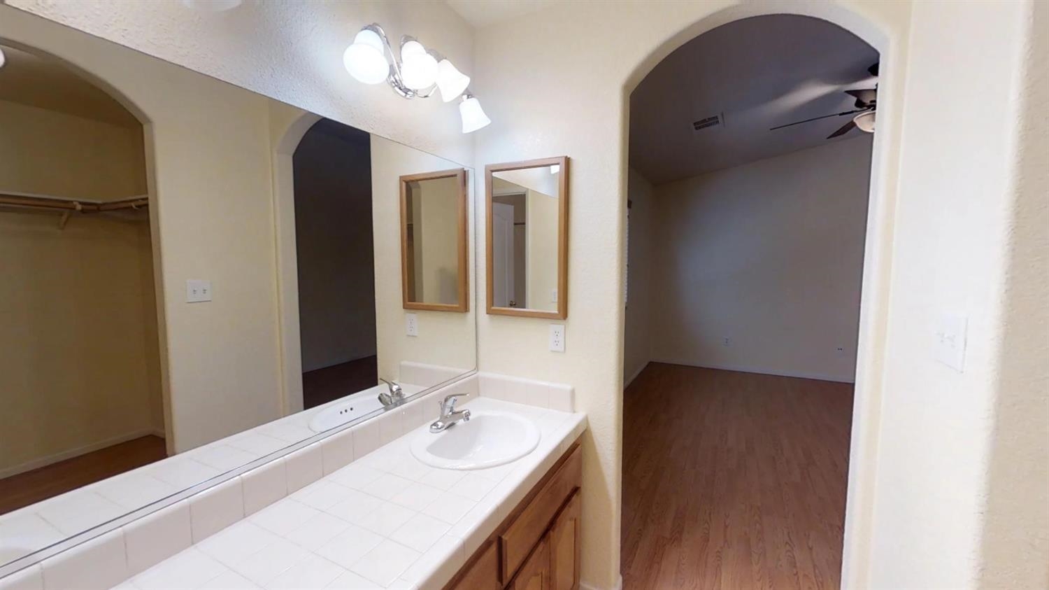 600 Hazelhurst Way Coalinga, CA 93210 - Photo 10 of 11