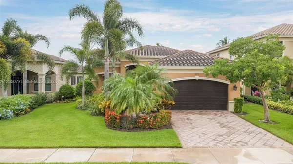 $715,000 | 3694 Pleasant Springs Drive, Naples, FL 34119