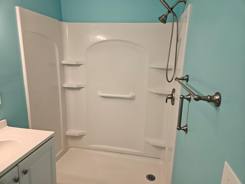 306 Grady Whitton Road Bremen, GA 30110 - Photo 42 of 48 a bathroom with a shower