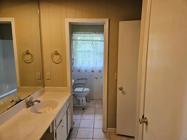 $369,999 | 306 Grady Whitton Road, Bremen, GA 30110