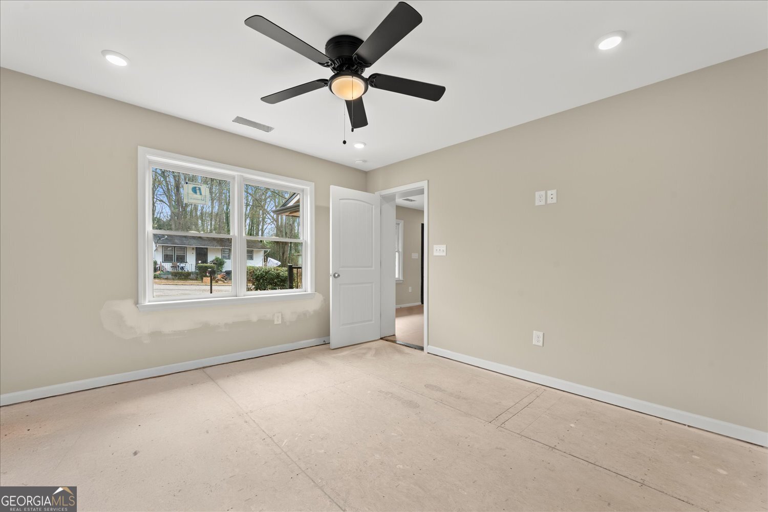 150 Royal Court Athens, GA 30601 - Photo 17 of 23 a view of an empty room with a window