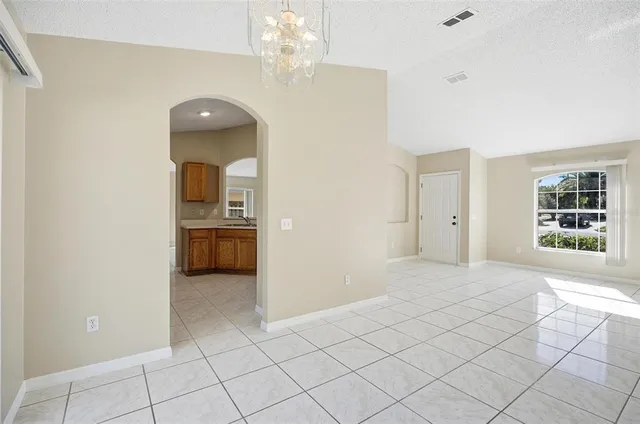 $1,975 | 106 La Mancha Drive, Palm Coast, FL 32137