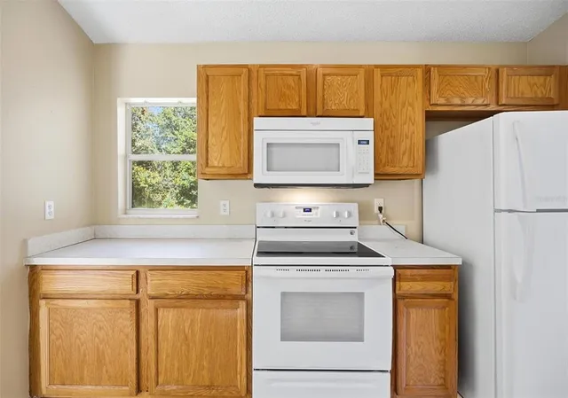 $1,975 | 106 La Mancha Drive, Palm Coast, FL 32137