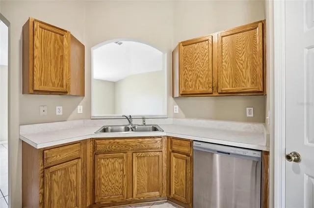 $1,975 | 106 La Mancha Drive, Palm Coast, FL 32137