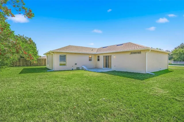 $1,975 | 106 La Mancha Drive, Palm Coast, FL 32137