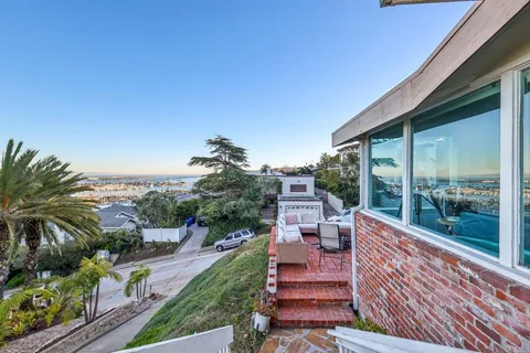 $2,850,000 | 3226 Lucinda Street, San Diego, CA 92106