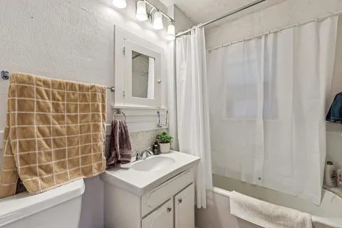 $2,850,000 | 3226 Lucinda Street, San Diego, CA 92106