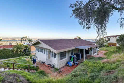 $2,850,000 | 3226 Lucinda Street, San Diego, CA 92106