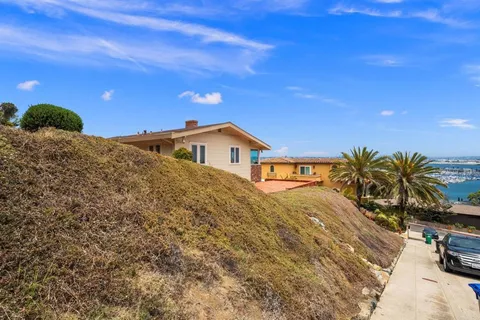$2,850,000 | 3226 Lucinda Street, San Diego, CA 92106