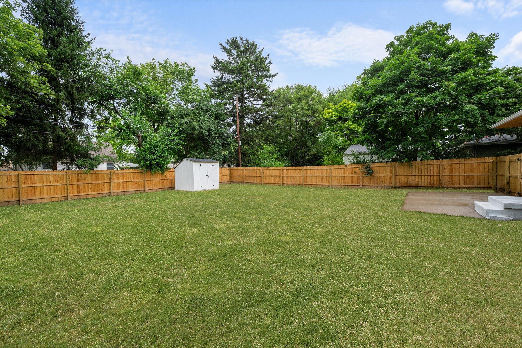 2156 Bristol Road Columbus, OH 43221 - Photo 34 of 43 31-DSC9295