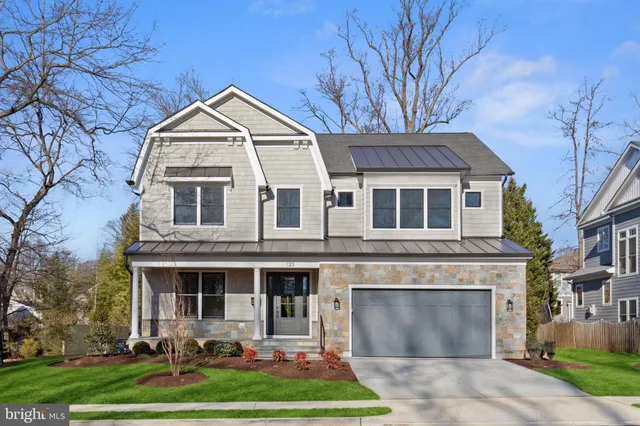 $2,789,000 | 123 Tapawingo Road Southwest, Vienna, VA 22180