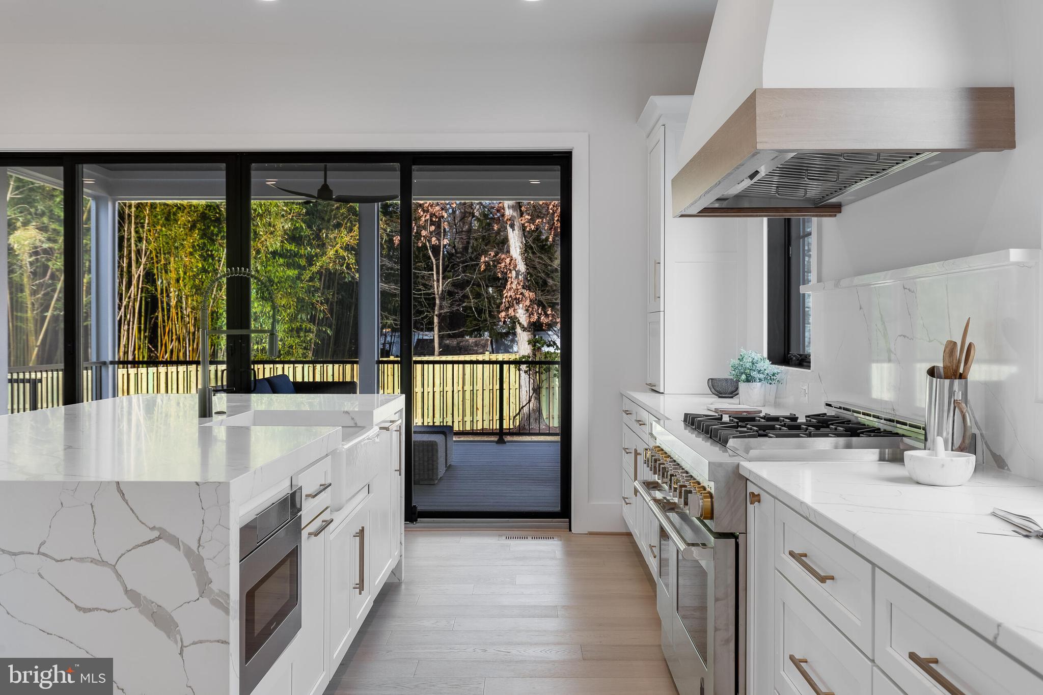 123 Tapawingo Road Southwest Vienna, VA 22180 - Photo 14 of 48