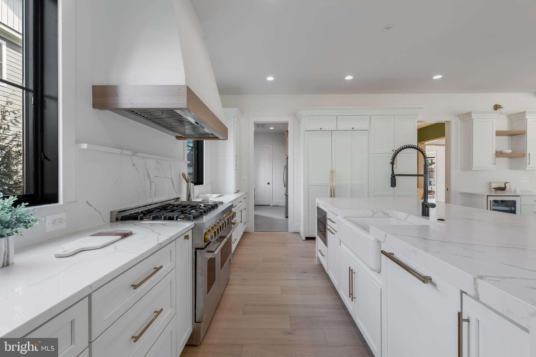 123 Tapawingo Road Southwest Vienna, VA 22180 - Photo 15 of 48