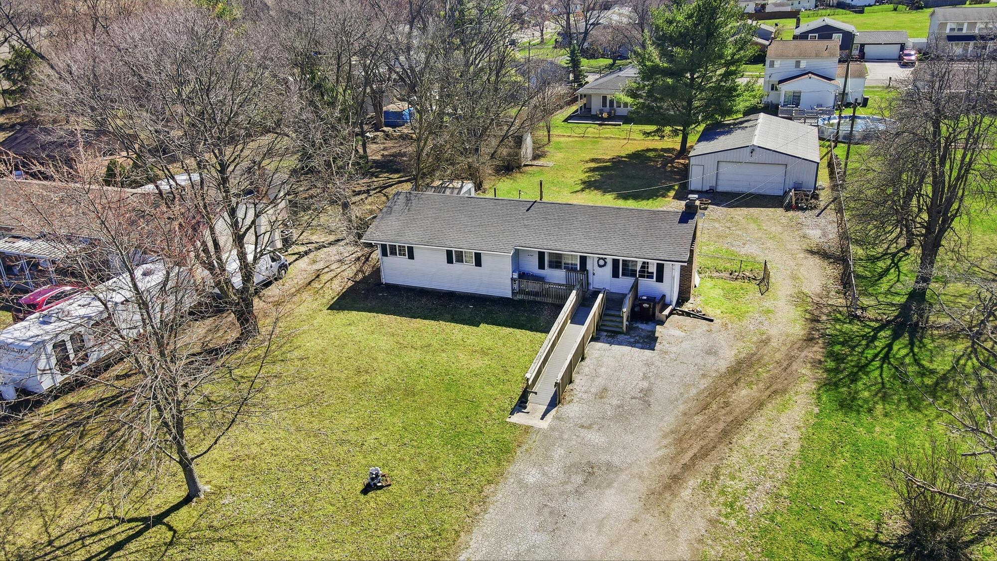 6567 Hall Road Galloway, OH 43119 - Photo 1 of 35