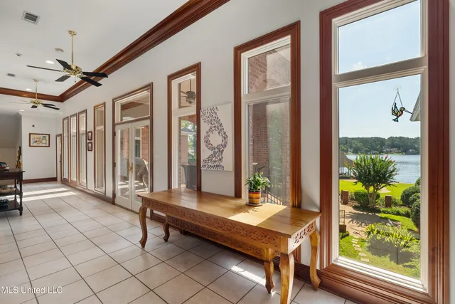 $1,699,500 | 213 West Canebrake Boulevard, Hattiesburg, MS 39402