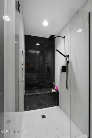 $1,699,500 | 213 West Canebrake Boulevard, Hattiesburg, MS 39402