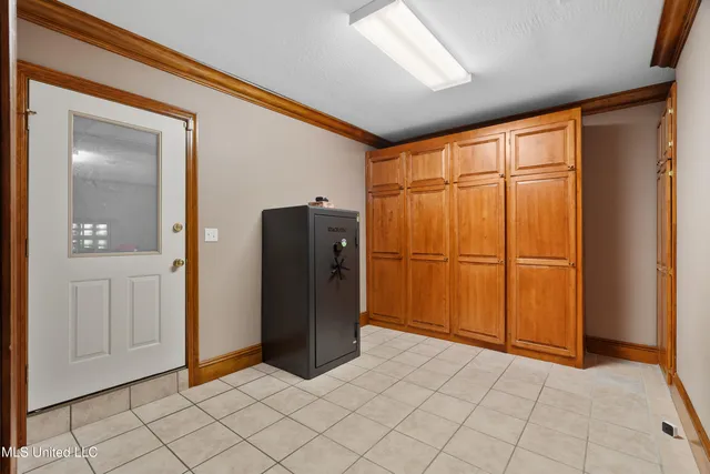 $1,699,500 | 213 West Canebrake Boulevard, Hattiesburg, MS 39402