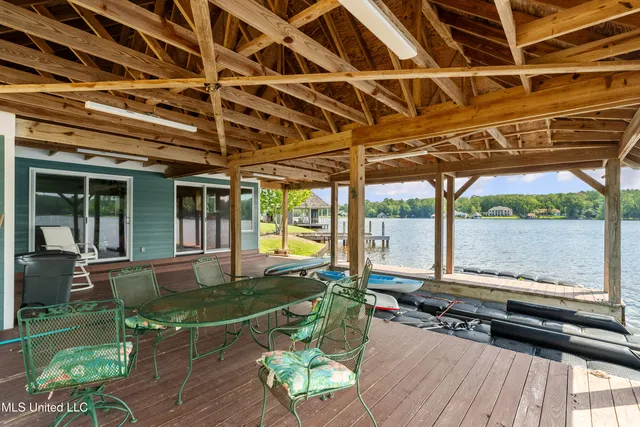 $1,699,500 | 213 West Canebrake Boulevard, Hattiesburg, MS 39402