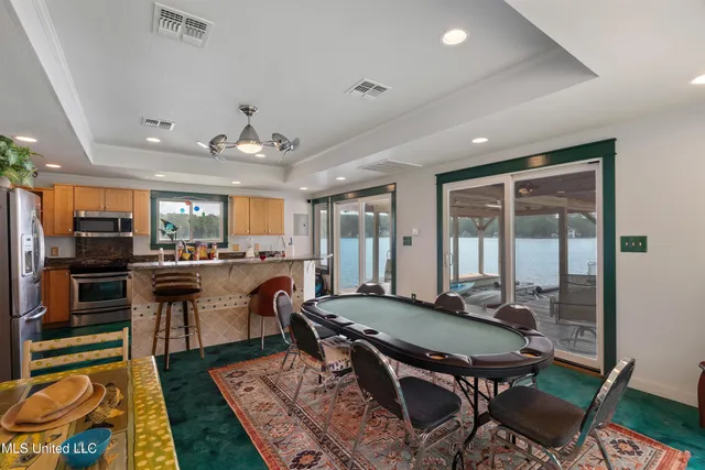 $1,699,500 | 213 West Canebrake Boulevard, Hattiesburg, MS 39402