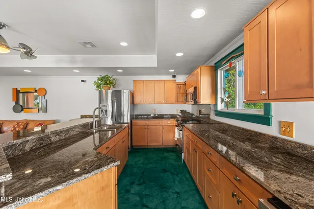 $1,699,500 | 213 West Canebrake Boulevard, Hattiesburg, MS 39402