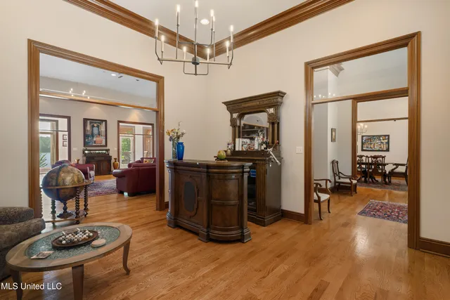 $1,699,500 | 213 West Canebrake Boulevard, Hattiesburg, MS 39402