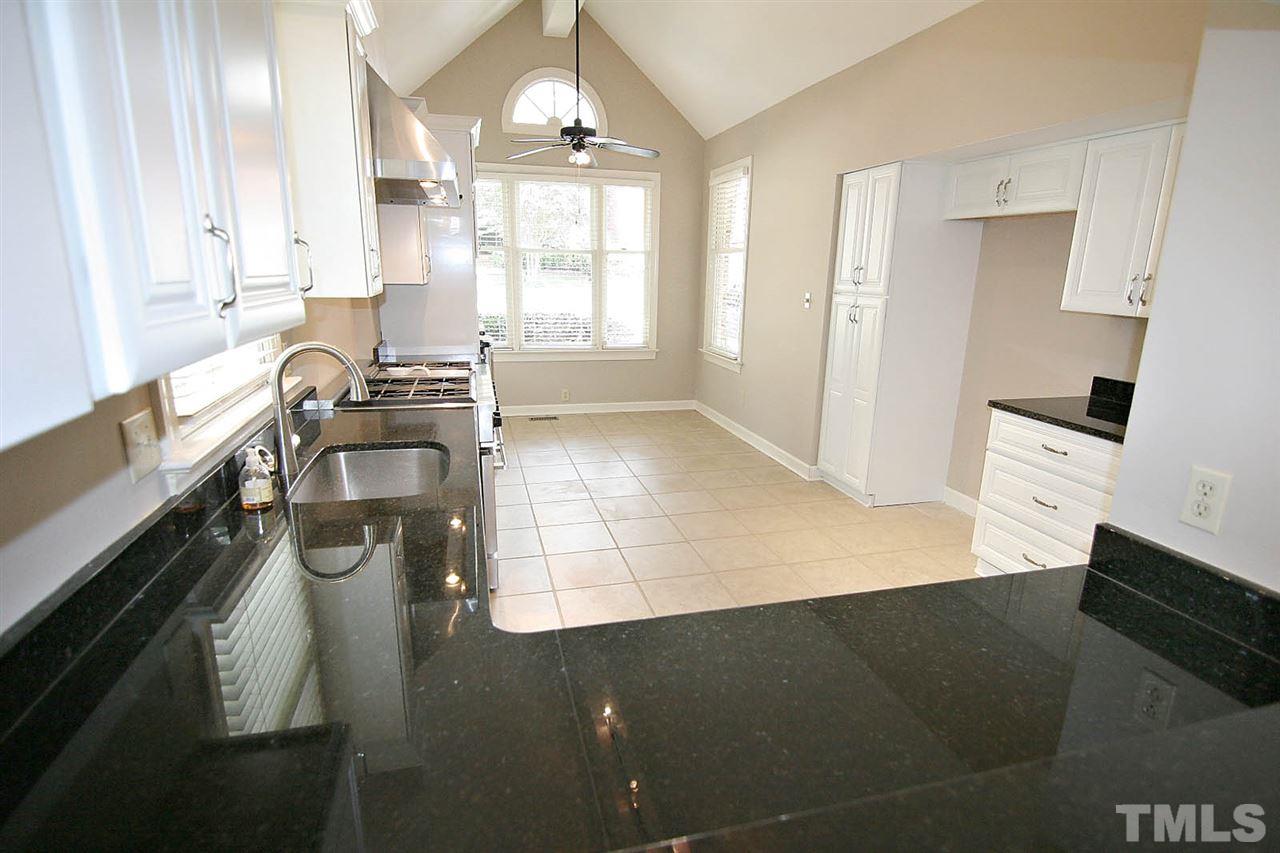10033 Goodview Court Raleigh, NC 27613 - Photo 11 of 25